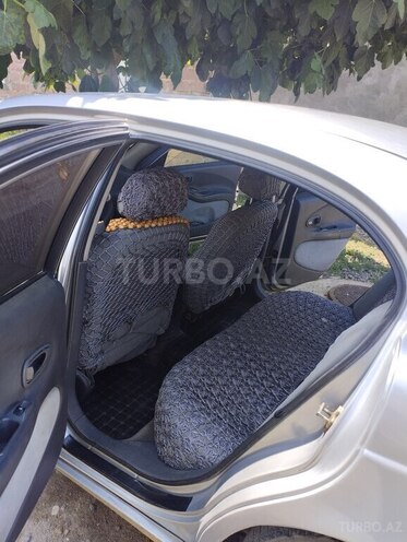 Daewoo Leganza-10