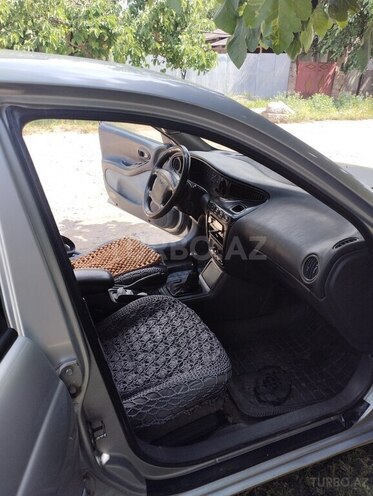 Daewoo Leganza-13