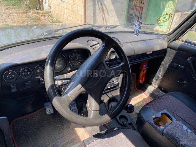 LADA (VAZ) 2106-4