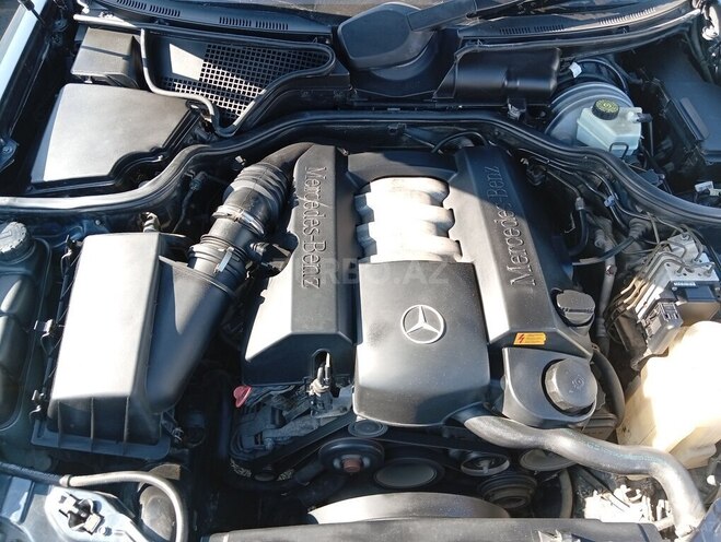 Mercedes E 280-3