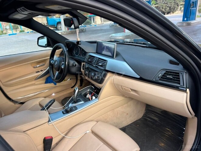 BMW 320-8