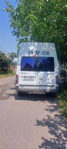 Ford Transit-16