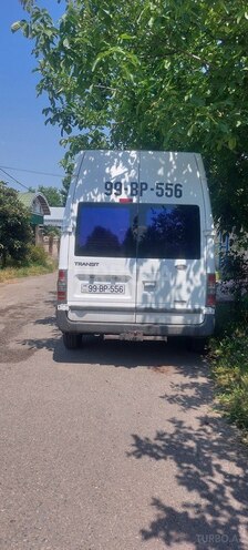 Ford Transit-17