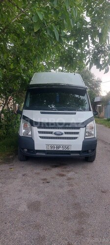 Ford Transit-11