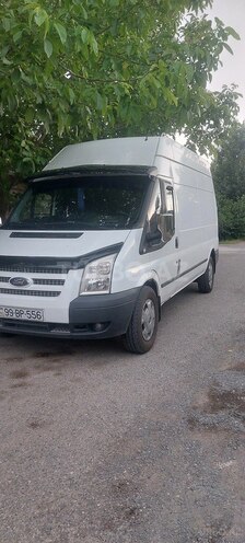 Ford Transit-9