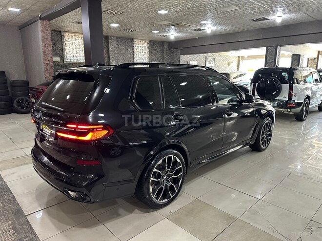 BMW X7-6