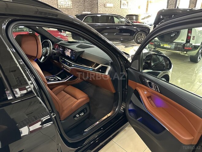 BMW X7-17