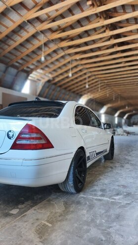 Mercedes C 240-8