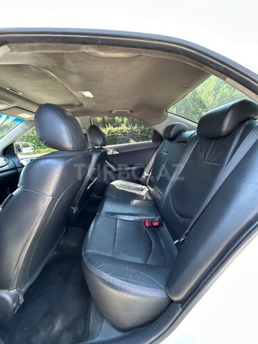 Kia Cerato-10