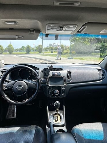 Kia Cerato-7