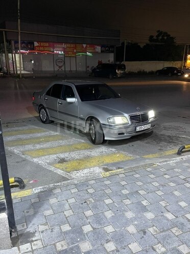 Mercedes C 180-2