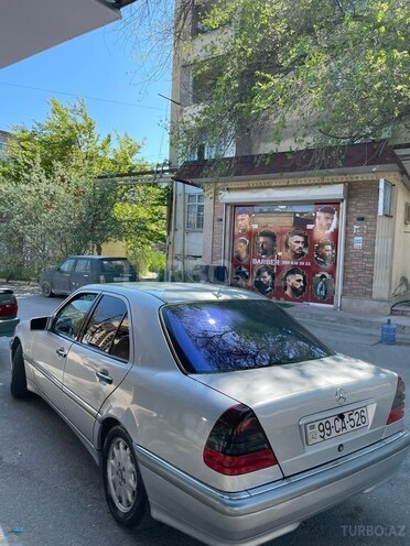 Mercedes C 180-3