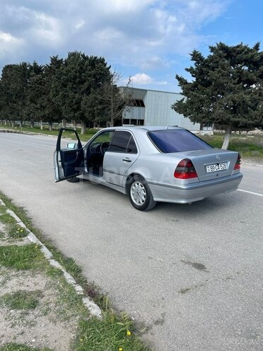Mercedes C 180-8
