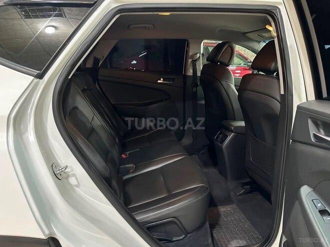 Hyundai Tucson-12