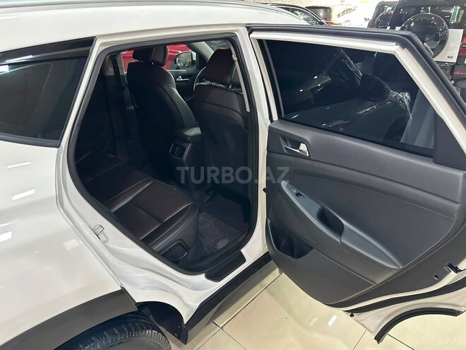 Hyundai Tucson-13