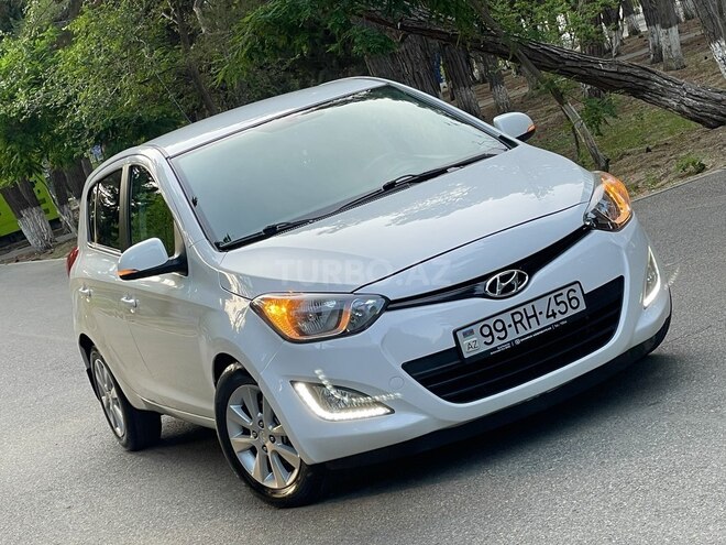 Hyundai i20-3