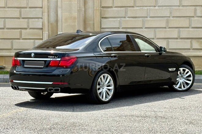 BMW 760-10
