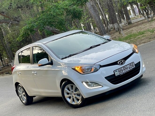 Hyundai i20-4