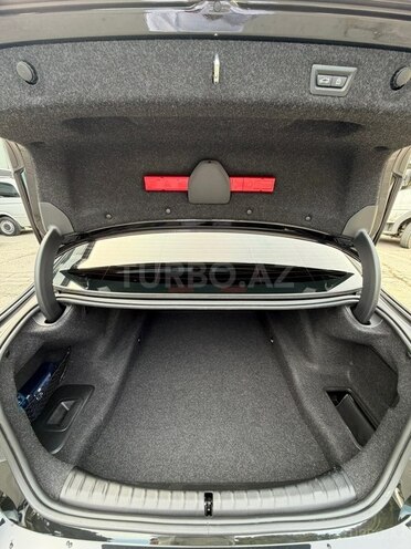 BMW 530-12