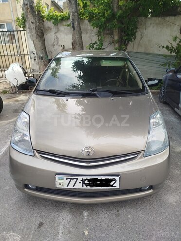 Toyota Prius-1