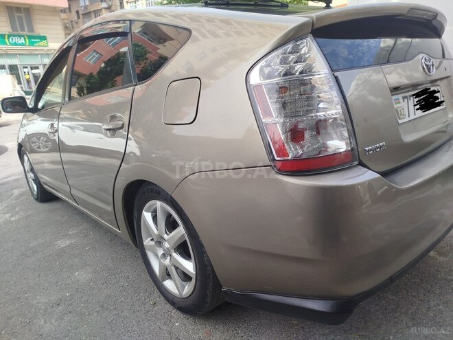 Toyota Prius-9