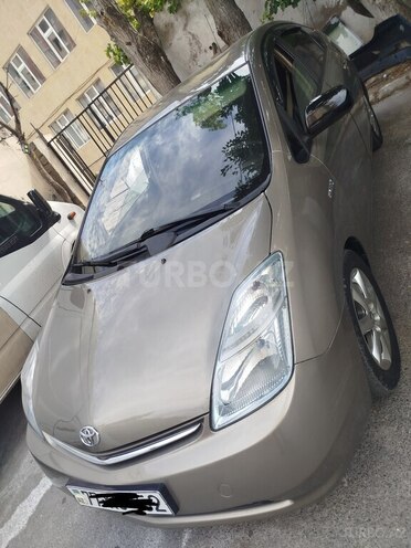 Toyota Prius-2