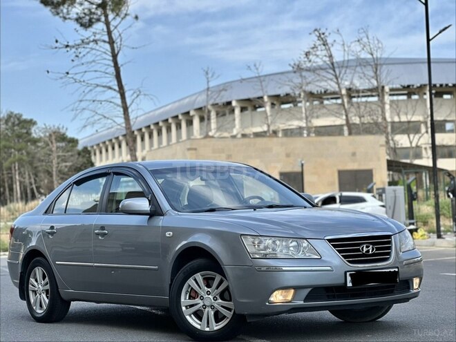 Hyundai Sonata-4