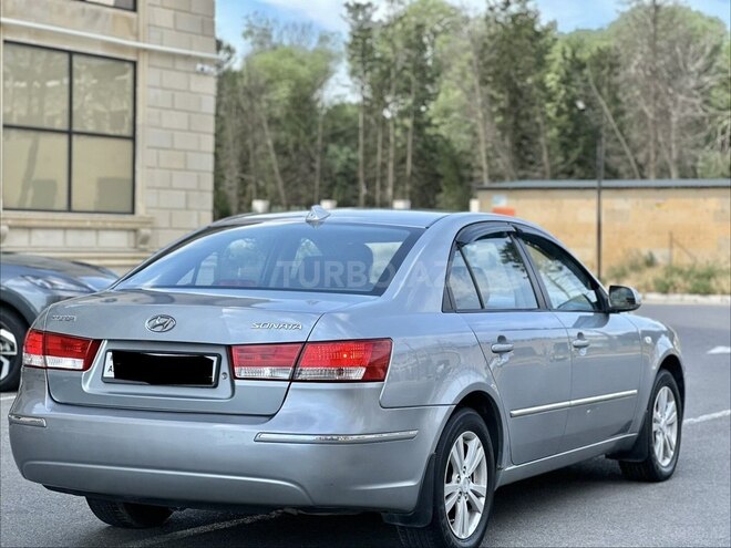Hyundai Sonata-9