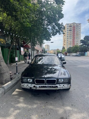 BMW 735-1