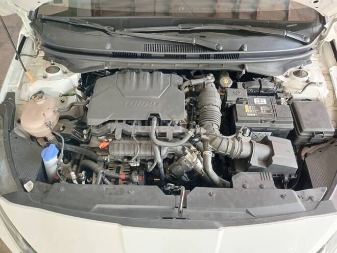 Hyundai i20-8