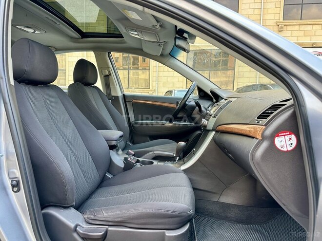 Hyundai Sonata-15