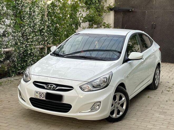 Hyundai Accent-3