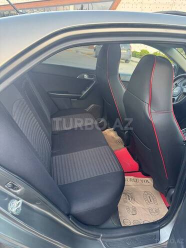 Kia Cerato-7