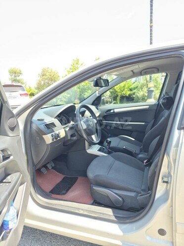 Opel Astra-8