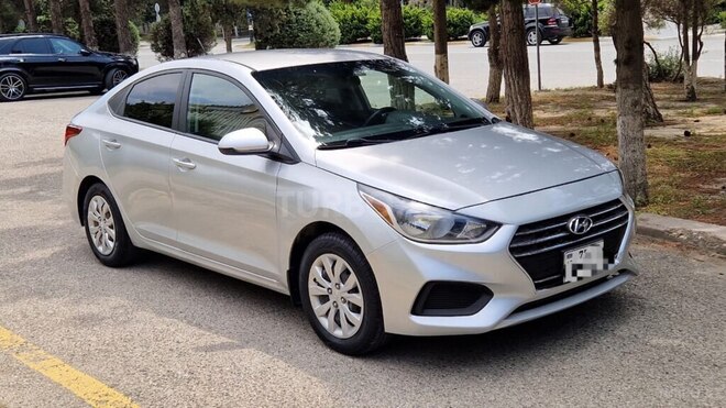 Hyundai Accent-3