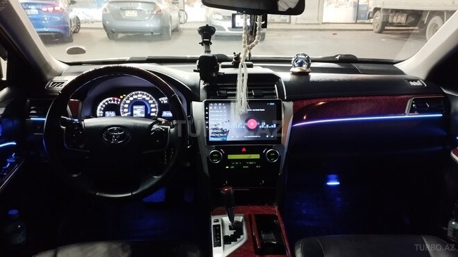Toyota Camry-3