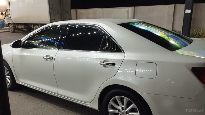 Toyota Camry-11