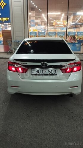 Toyota Camry-6
