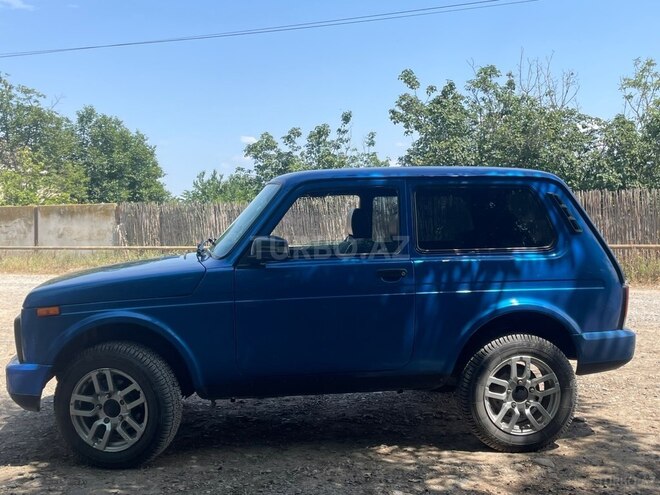 LADA (VAZ) Niva-6