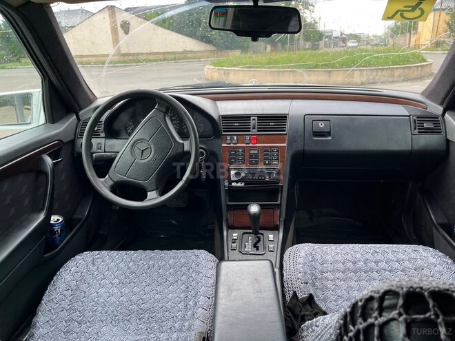 Mercedes C 180-8