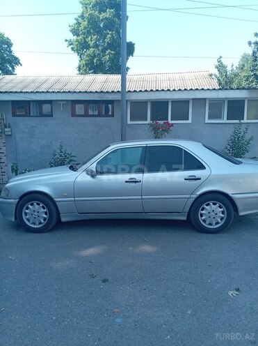 Mercedes C 200-4