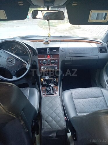 Mercedes C 200-2