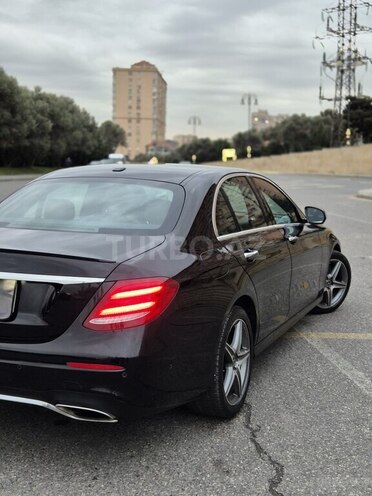 Mercedes E 300-4