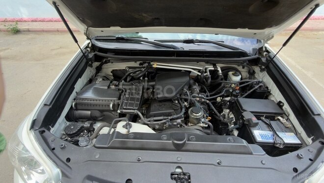 Toyota Land Cruiser Prado-10