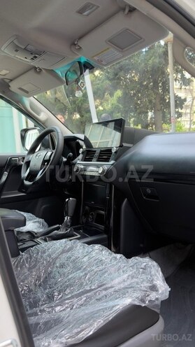 Toyota Land Cruiser Prado-7