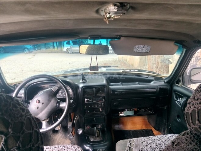 GAZ 3110 "Volga"-6