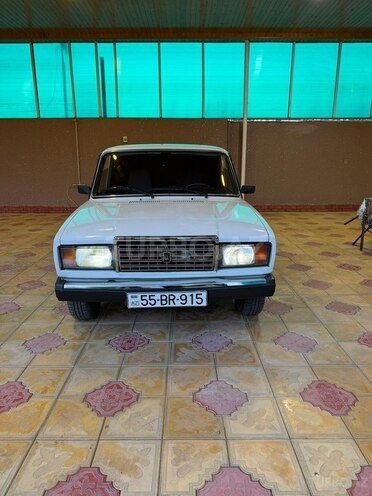 LADA (VAZ) 2107-1
