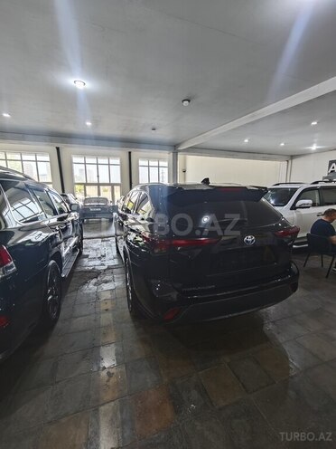 Toyota Highlander-5
