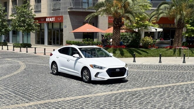 Hyundai Elantra-9
