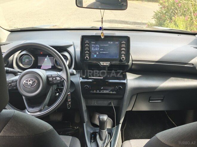 Toyota Yaris Cross-12